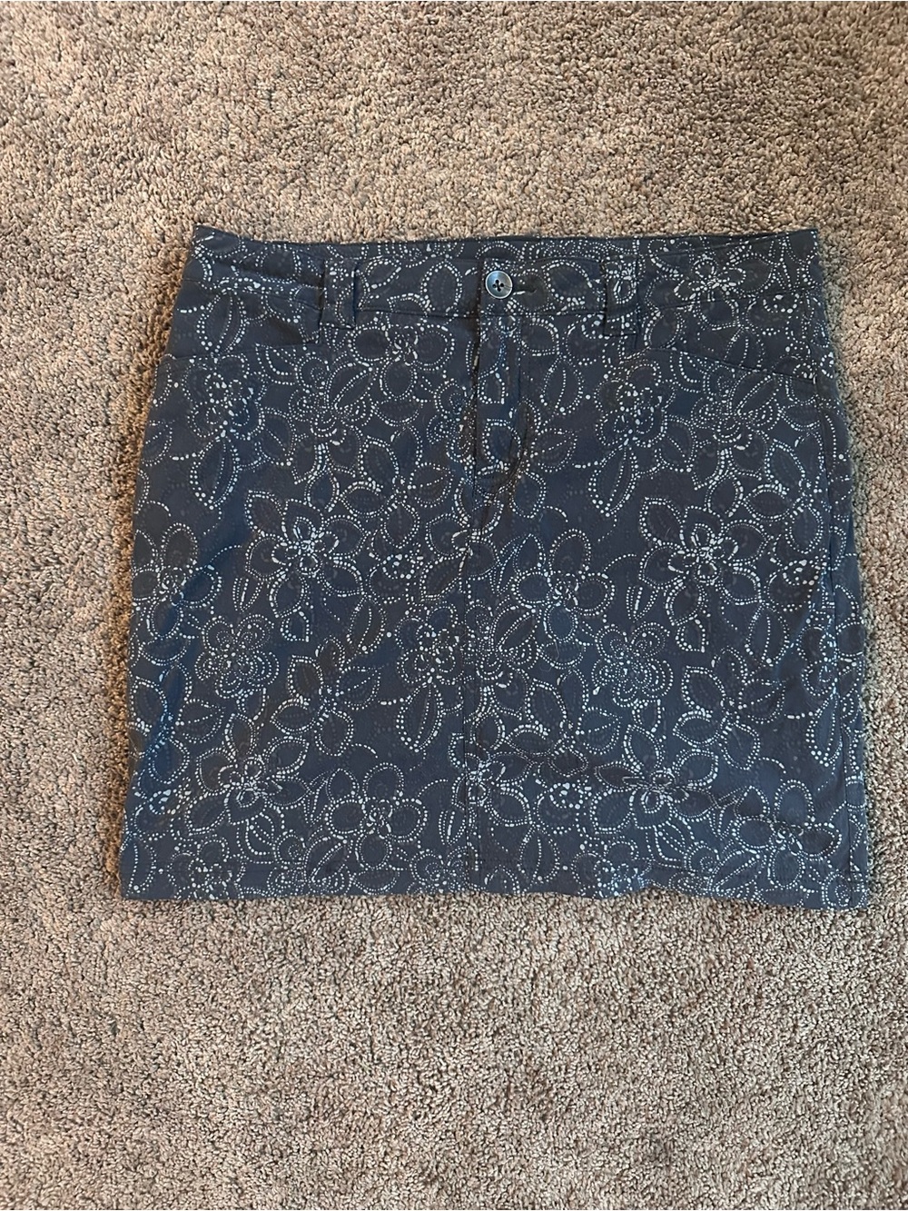Eddie Bauer Floral Embroidered Navy Mini Skort- 6
